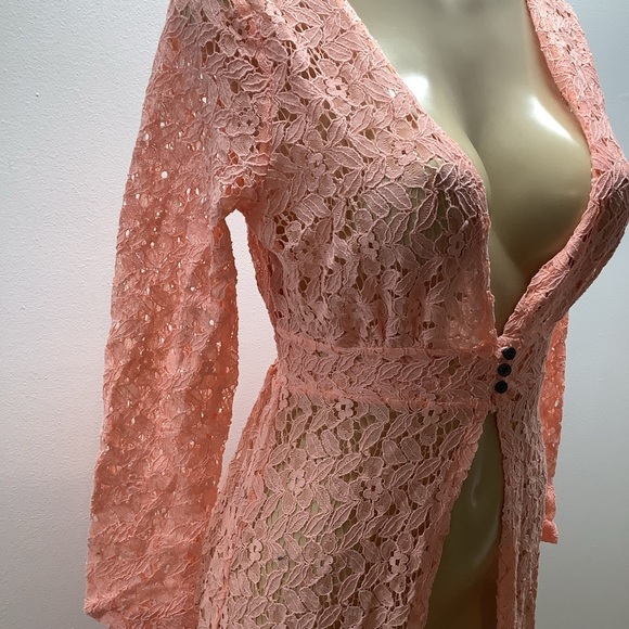 Impulsive Size Small Peach Knitted 3 Button Closure Long Sleeve Cover Up. New - Picture 3 of 6